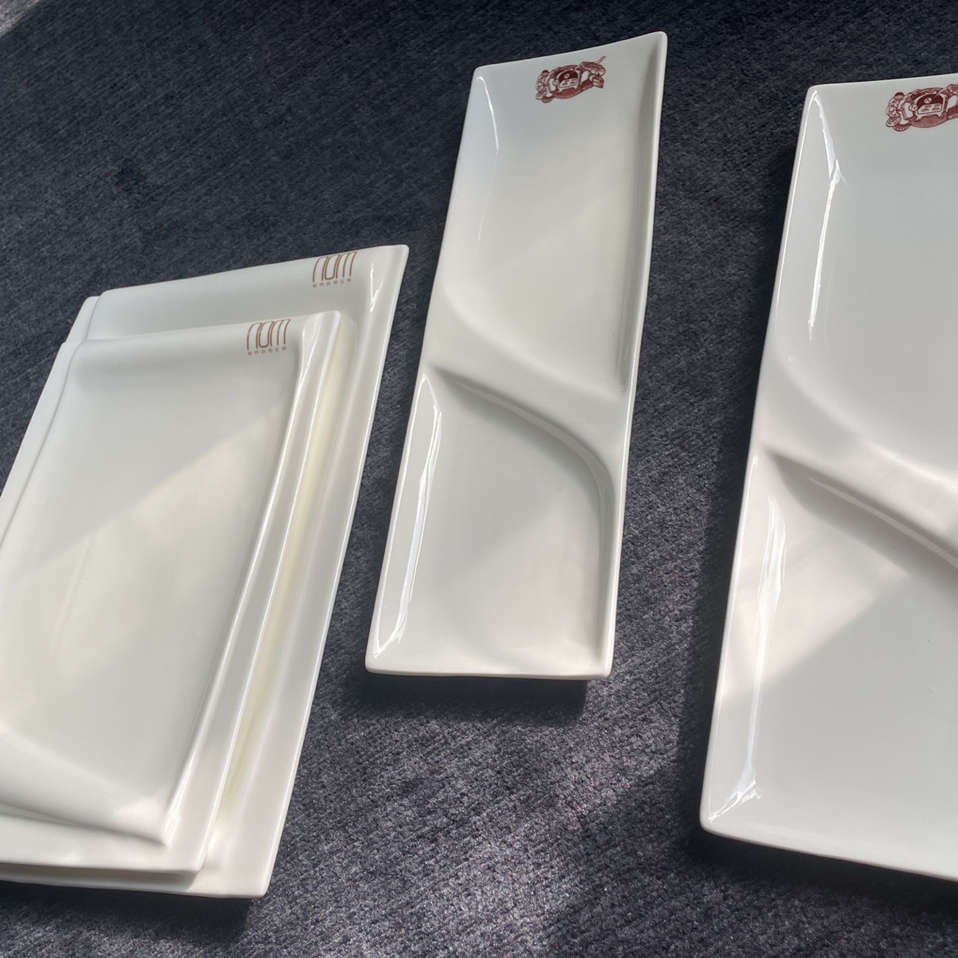 4 Serving Plates/ Platters ( NEW)