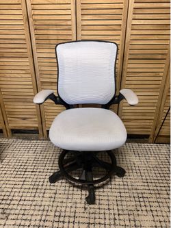Adjustable Ergonomic Office Chair