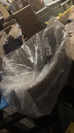 Cat litter box
