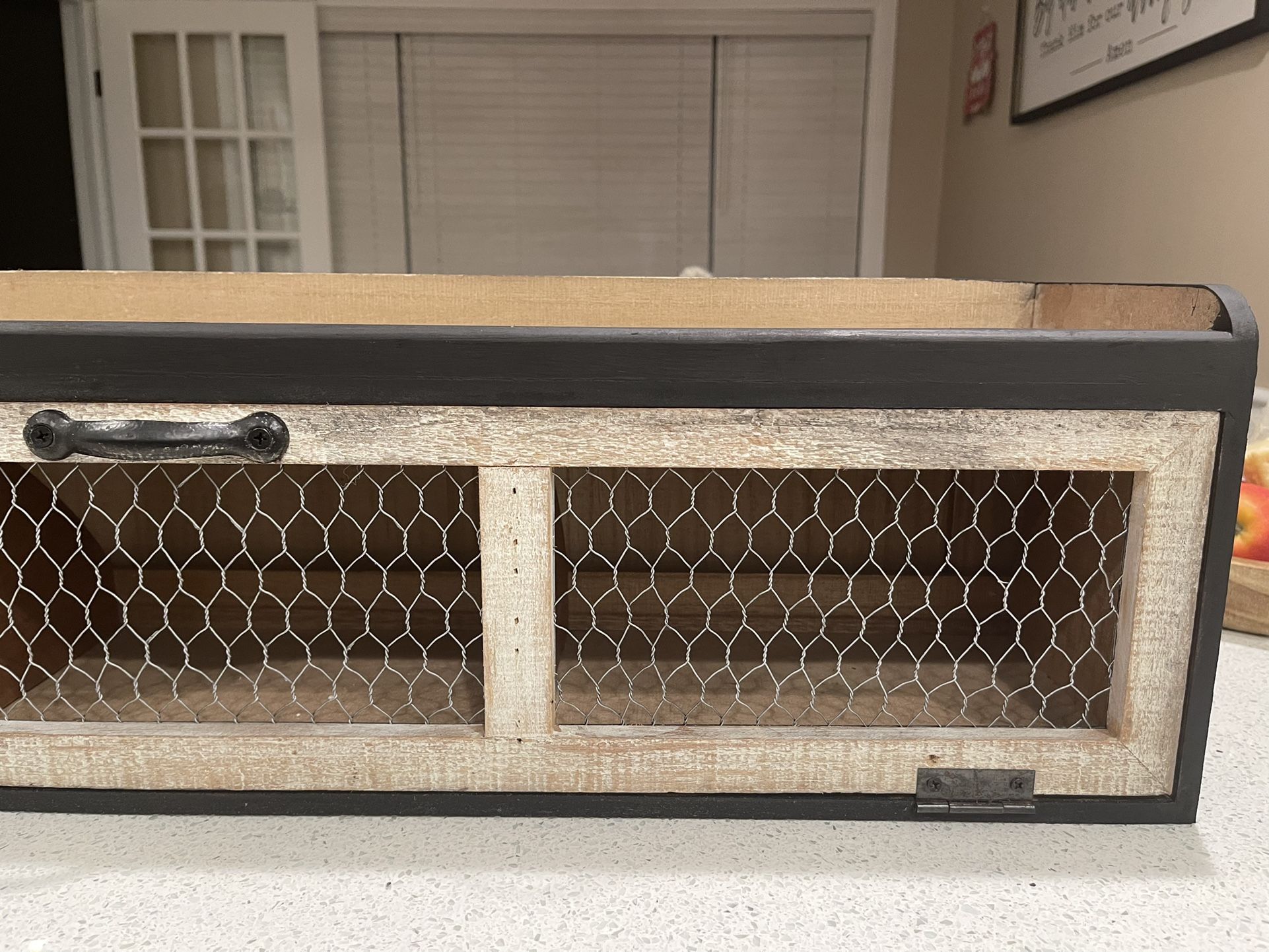 Hobby Lobby Chicken Wire Wood Shelf for Sale in Bedford Park, IL OfferUp