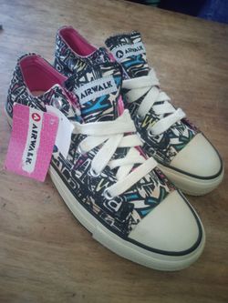 AIR WALK SHOES WOMEN'S SIZE 6.5