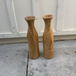 2 Wooden Decor items