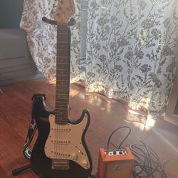 🎸 Squier Mini Strat Guitar + Orange Amp Bundle – $100 Firm (Everything Included!)