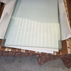 Shelve  Glass. 22 1/2 X. 16. 1/2.      4 Ea