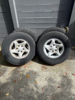 16” Toyota wheels