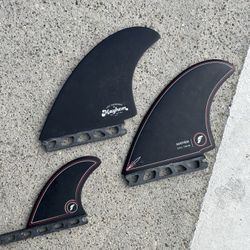 NEW TWIN PLUS TRAILER MAYHEM FINS