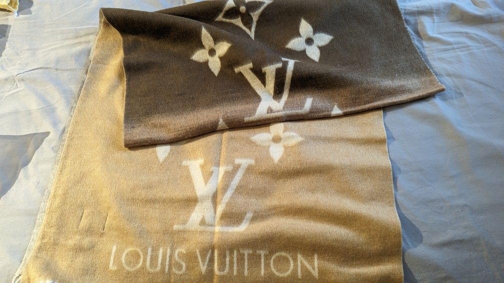 Louis Vuitton Scarf