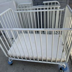 Baby Crib 