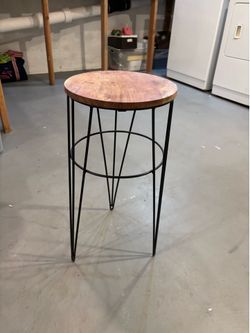End table/plant stand