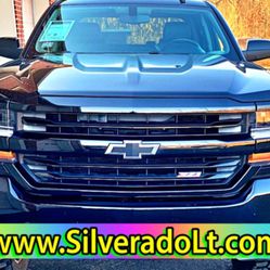 Clean title in hand 2O16 Chevy Silverado LT MUST SEE!