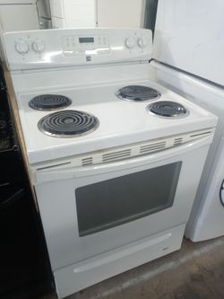 Kenmore white coil top stove - Free delivery