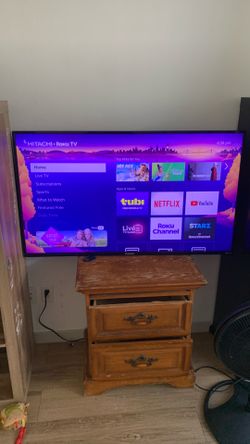 HITACHI 50” LCD