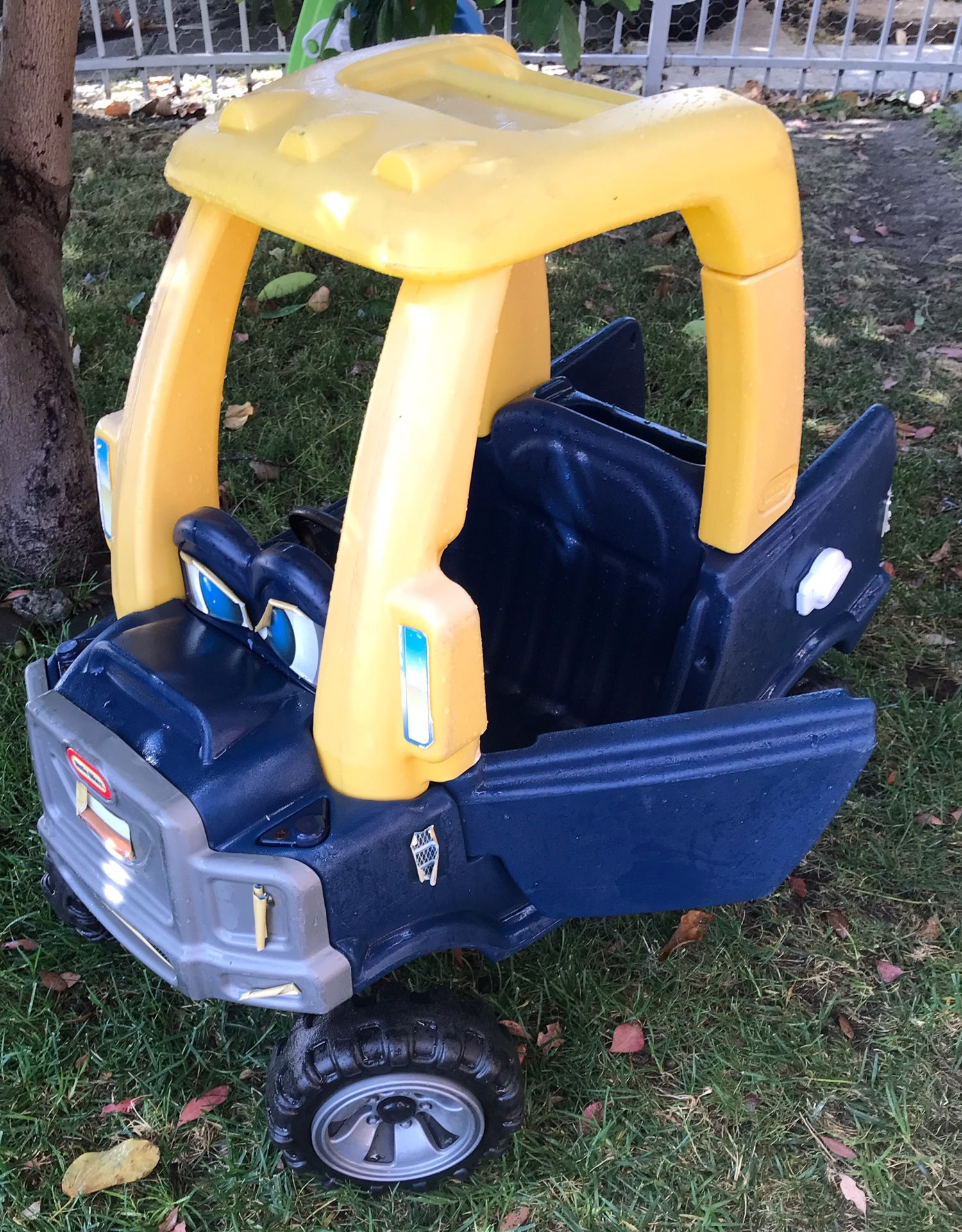 Cozy Truck Selling As Is $20 Obo One Wheel Needs TLC Easy Fix If U Are Handy