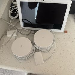 Google best hub gen 2 with 2 WiFi boosters