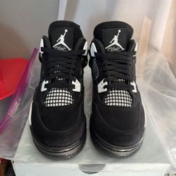 jordan 4 white thunder 
