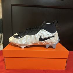 Foamposite Pro Cleats "Pearl"