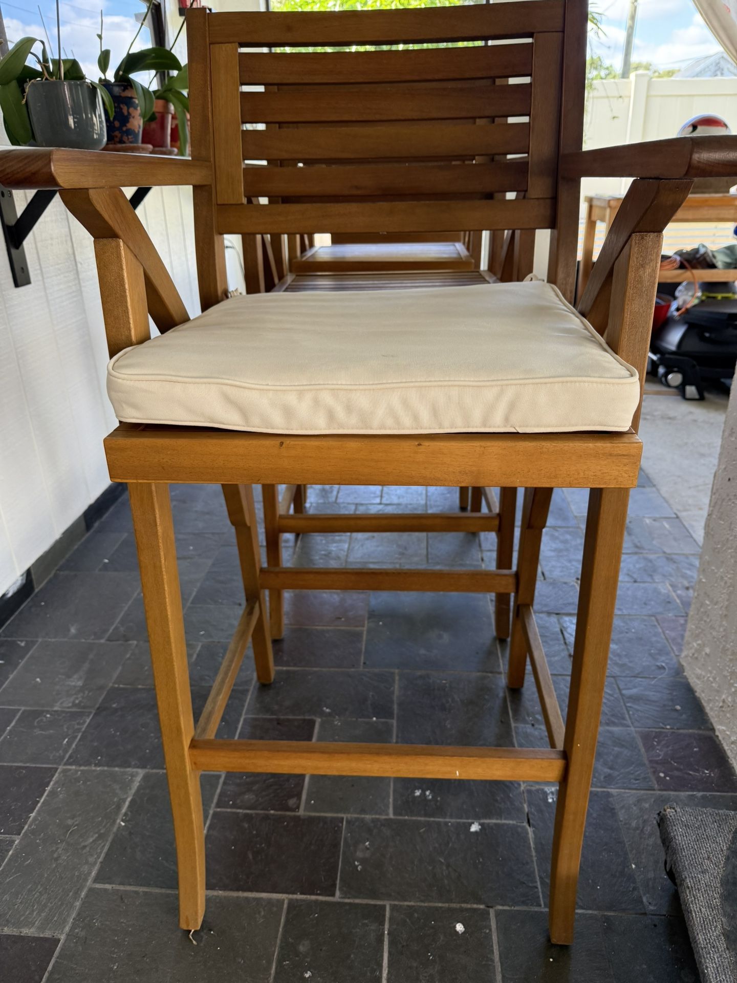 Bar Stools W/ Cushions.  Set 4
