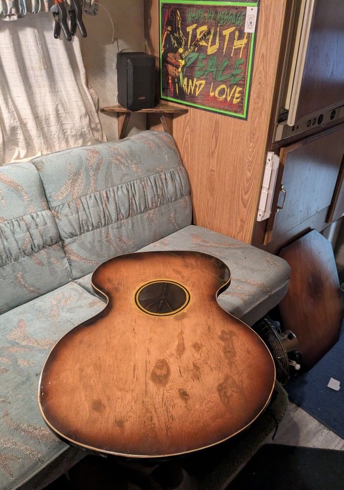 Guitar Table, Camper "Bistro" pedestal Table Top