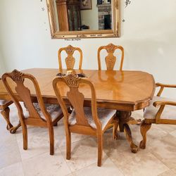 Dinning Room Table 