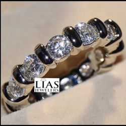 New 18k White Gold Wedding Ring 
