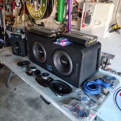 Full AUDIO SYSTEM for serious bass and fidelity sound high power like new well taken care of see picks for more info and discretion please