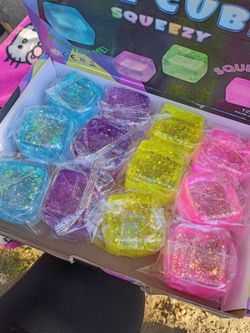 Squishy cube