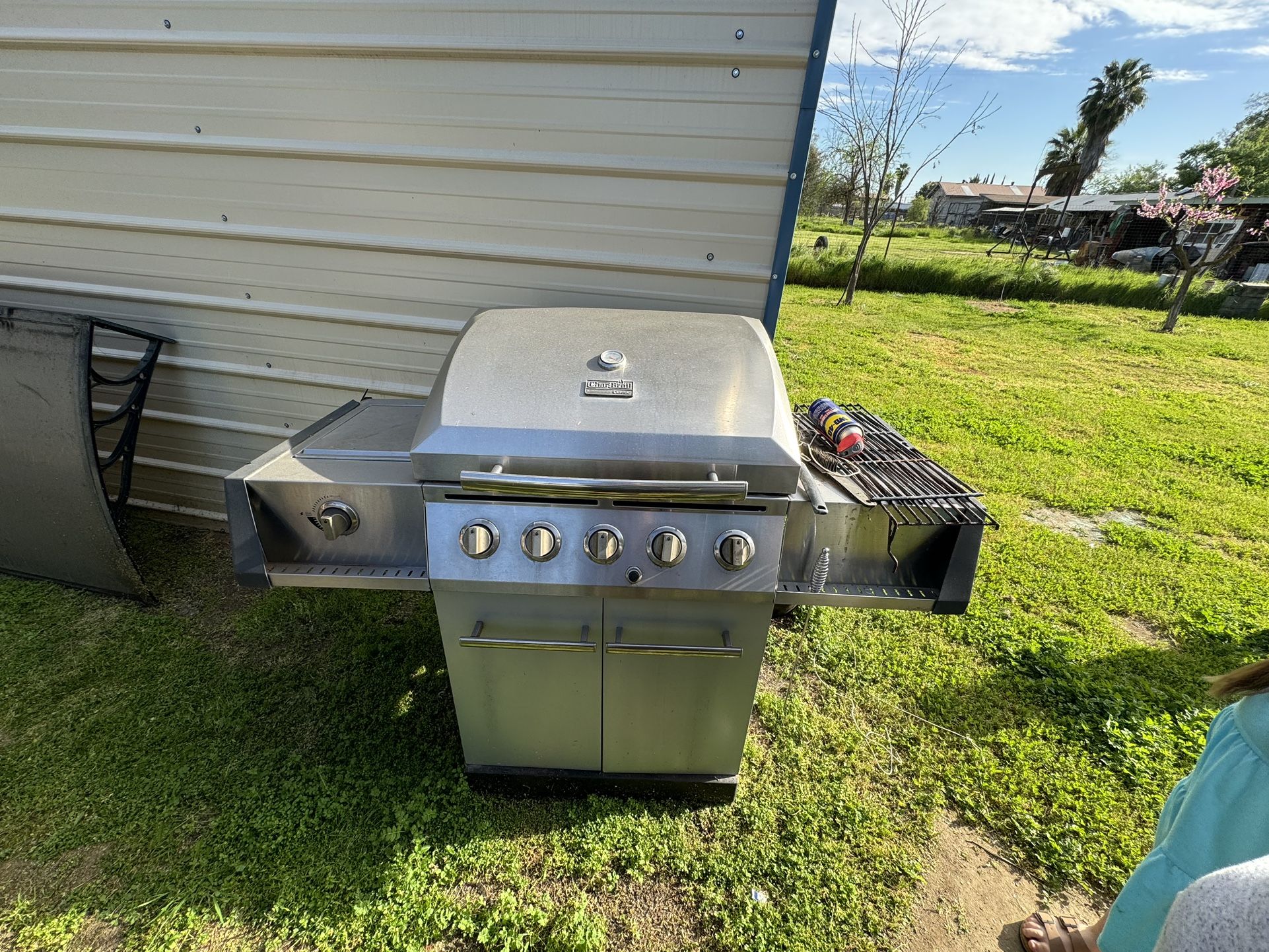 GAS GRILL