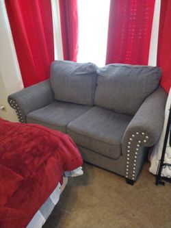 Two-piece Love Chairs Together In Good Condition