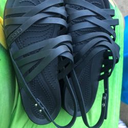 Crocs Size 6