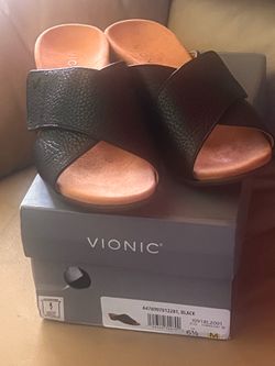VIONIC BLACK LEATHER SHOES