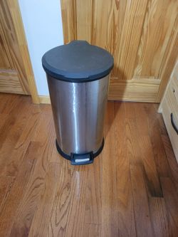 Stainless Steel Step Trash Can