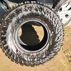 MUD TIRES  YOKO 33× 12.5 R15LT
