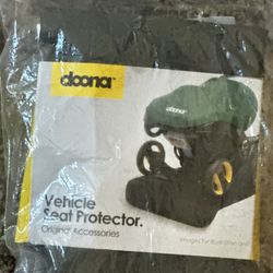 Beautiful Doona Stroller (a Lot Included ) 