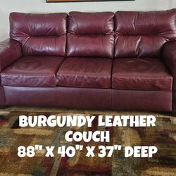 BURGUNDY LEATHER COUCH/SOFA