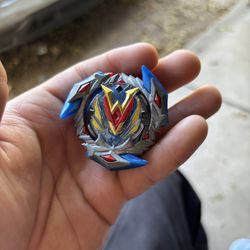 Takara Tomy Beyblade Burst B-104 Winning Valkyrie