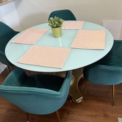 Round dining table set with 4 chairs
