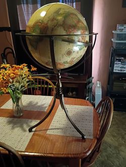 Marin world globe
