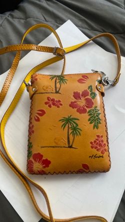 Authentic  hand maid Hawaiian clutch