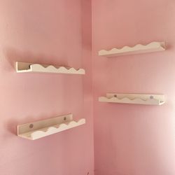 4 White Scalloped Shelves