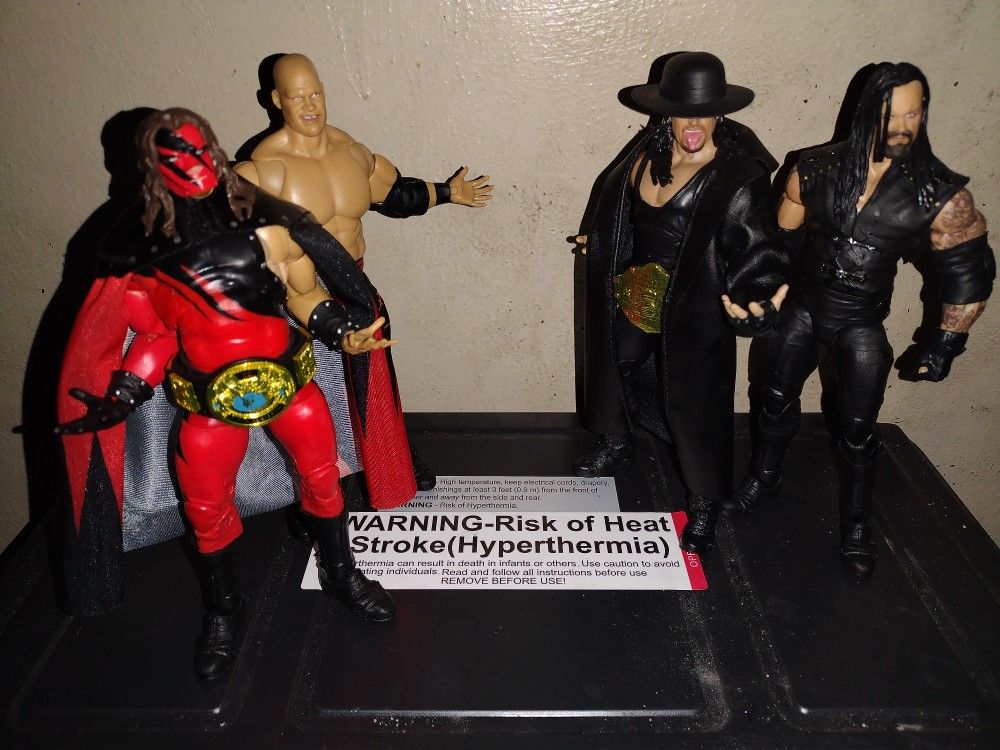 WWE Undertaker/Kane Action Figure Set