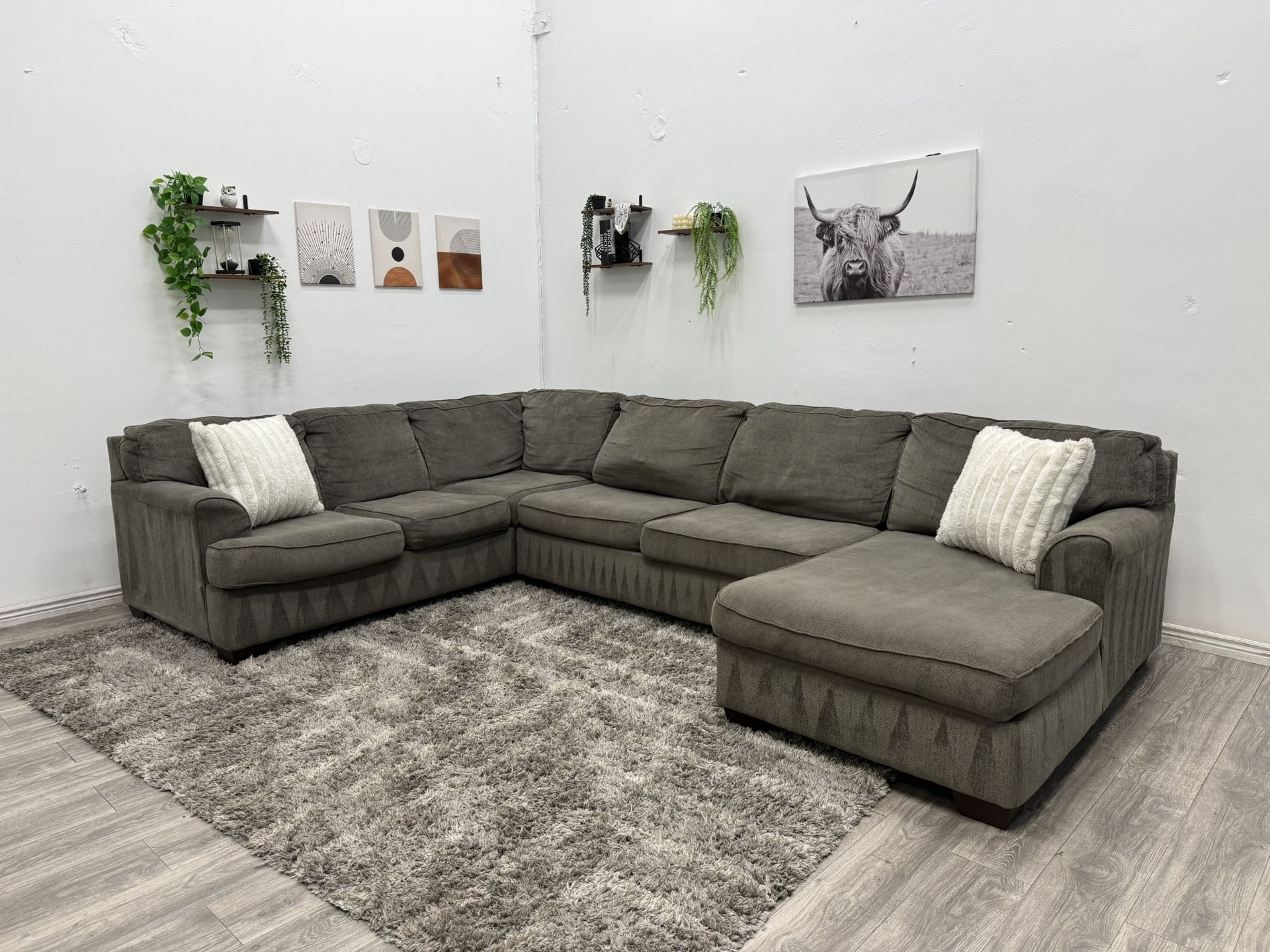 Gray Sectional Couch - Free Delivery 