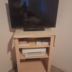 FLAT SCREEN TV &STAND 