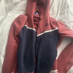 Nike Tech 