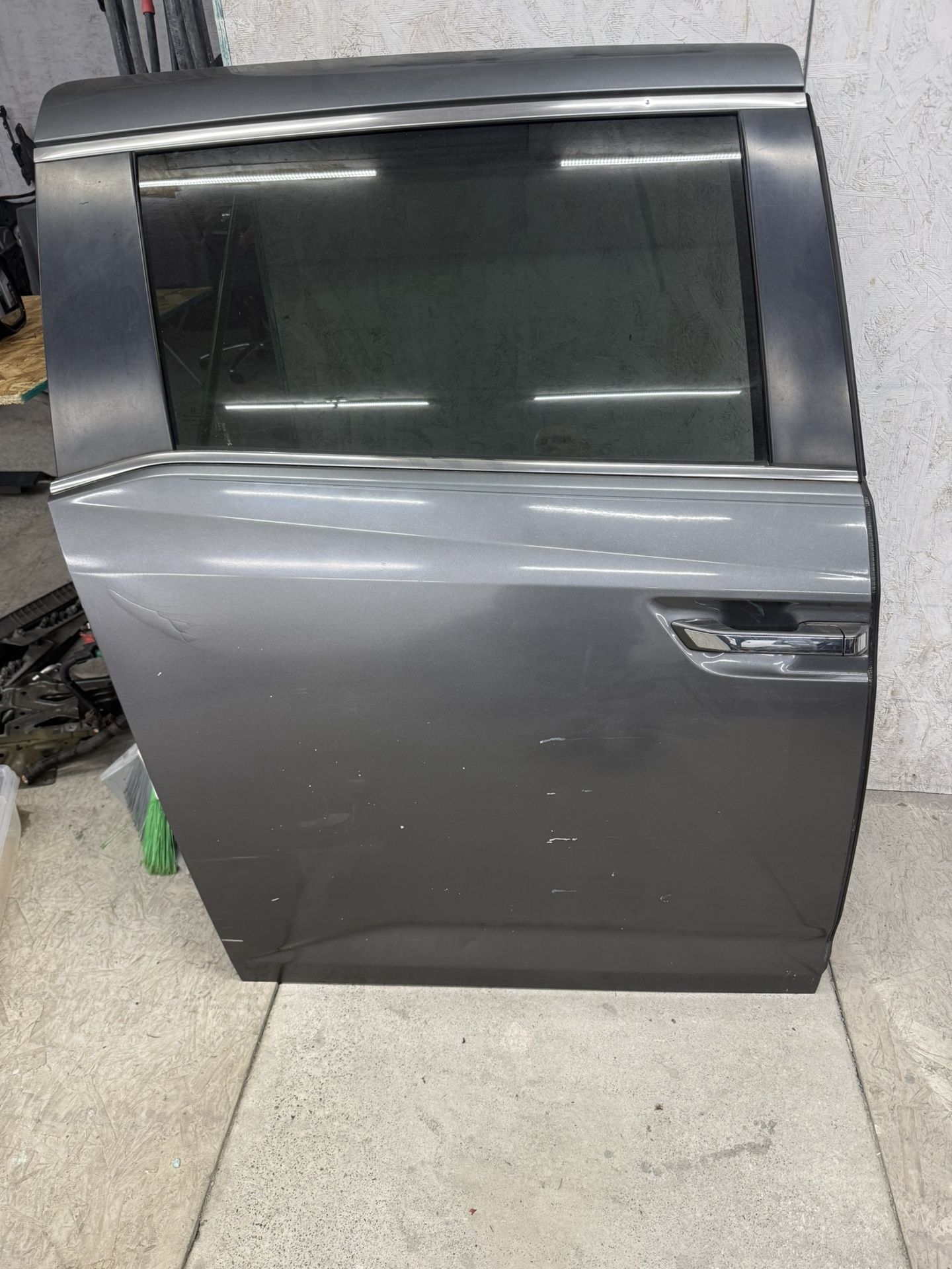 Rear right passenger door Honda Odyssey 2011-2017