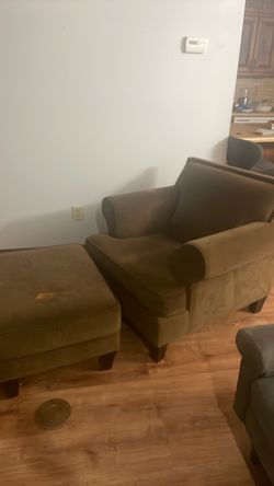 Brown chair with ottoman
