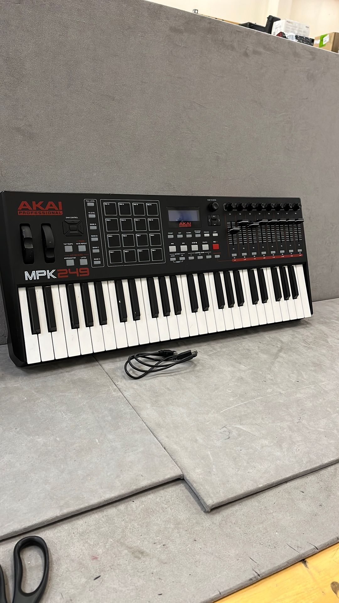 Akai Mkp249 Keyboard
