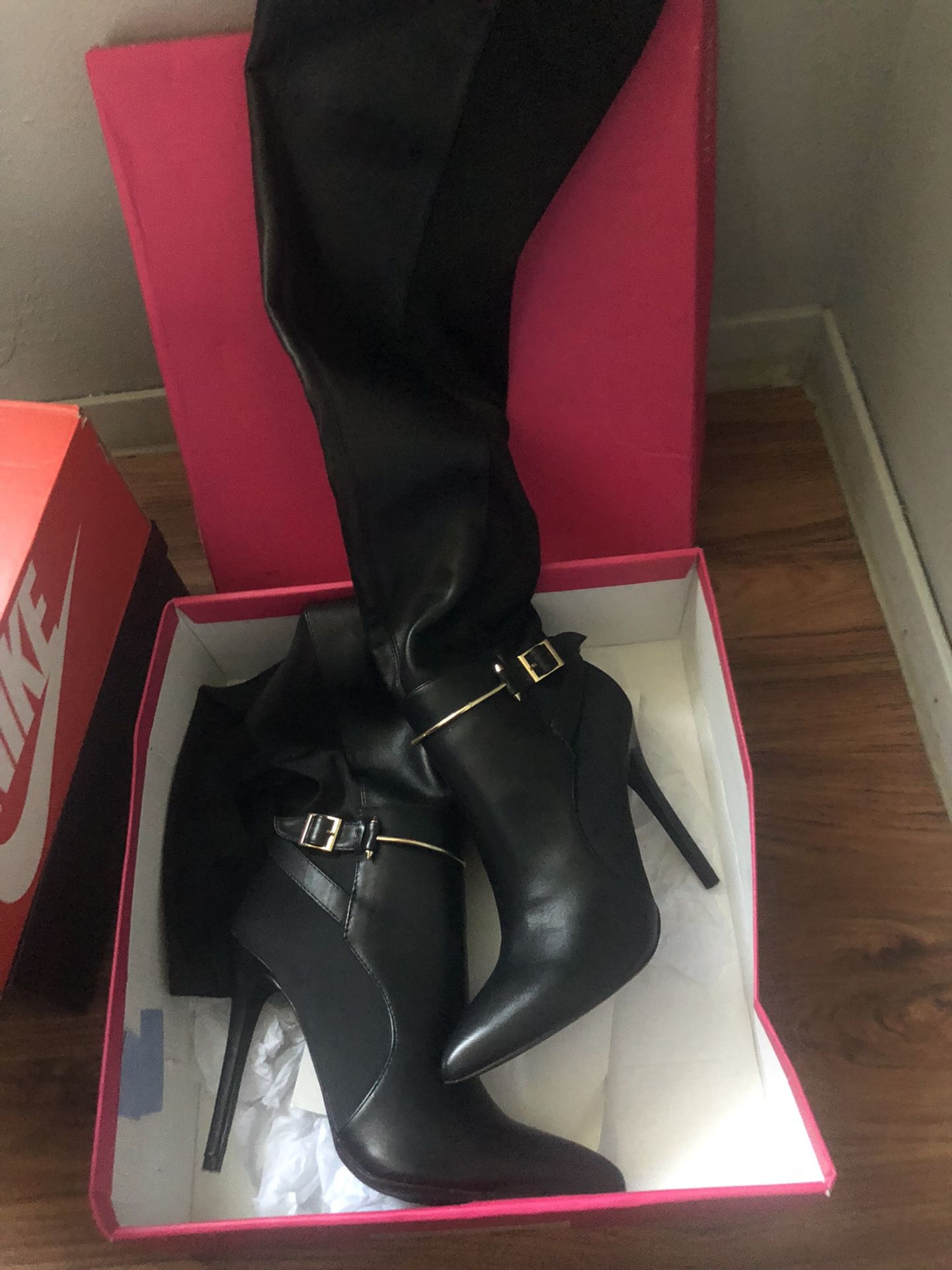 Size 8 1/2 Thigh High Boots From SHOE DAZZLE!