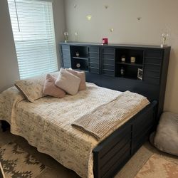 Bookcase Wall Bed - Full w/mattress (Rooms To Go)