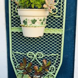 PLANT STAND