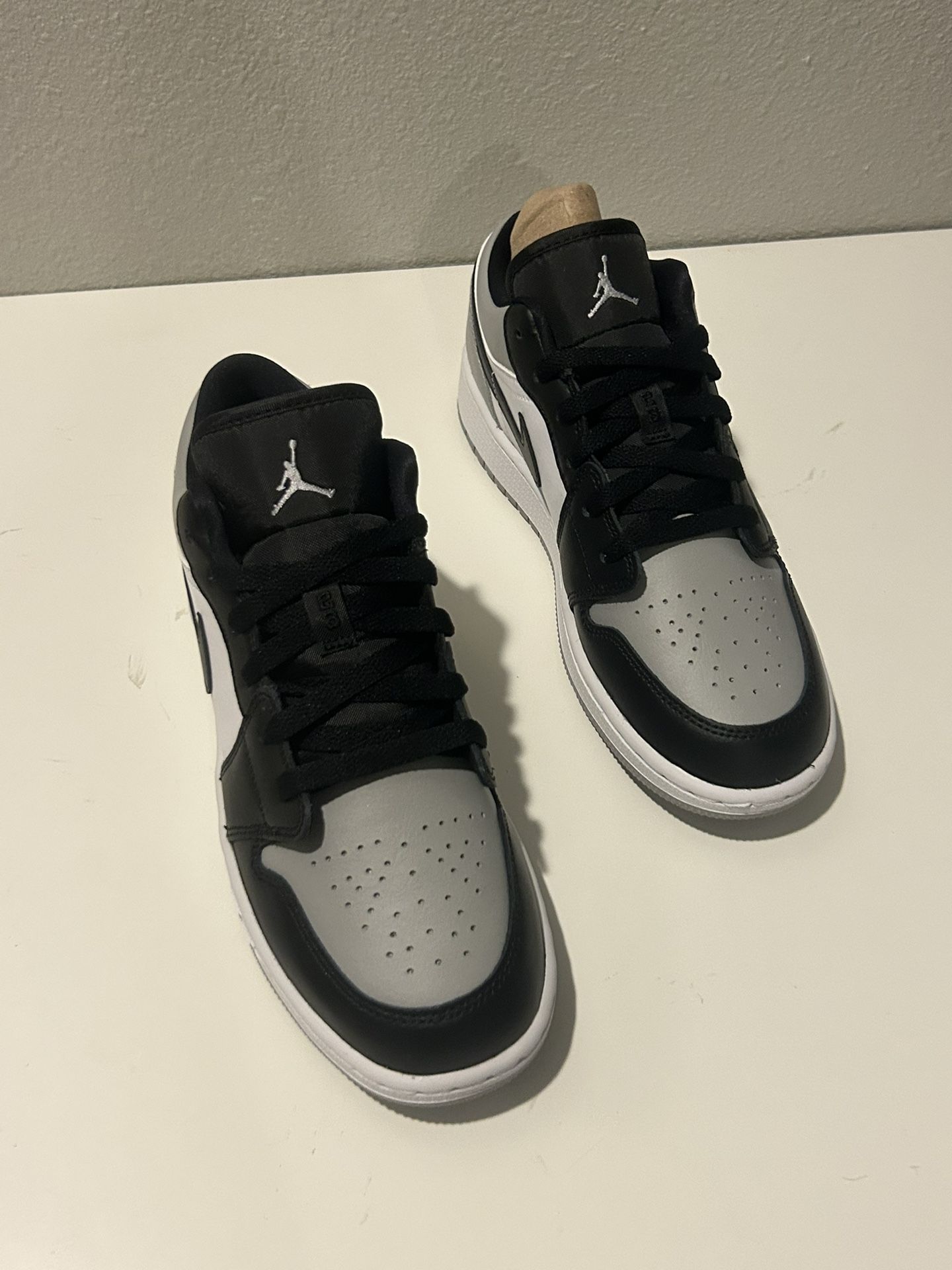 Nike Air Jordan 1 Low Shadow Toe GS 6y
